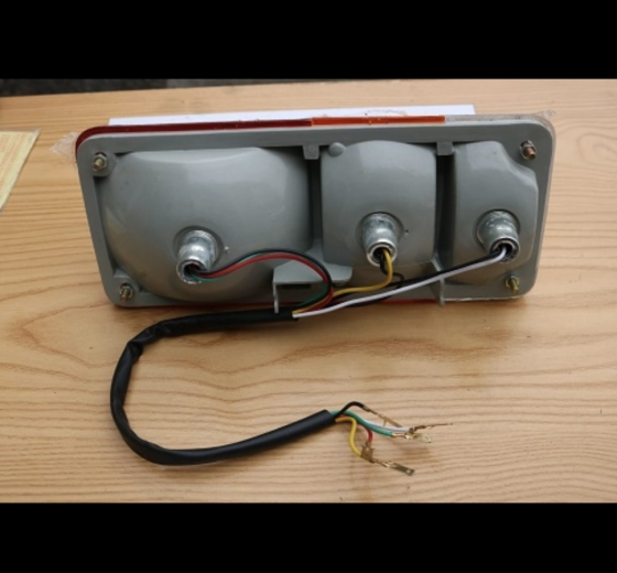 Cụm đèn xi nhan xe nâng (340.3g)