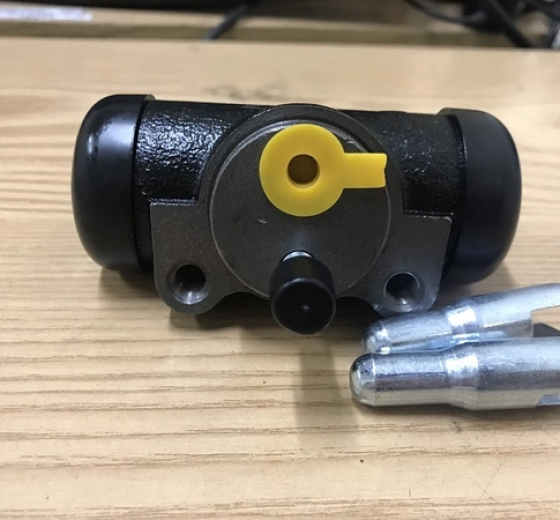 Xy lanh phanh xe nâng